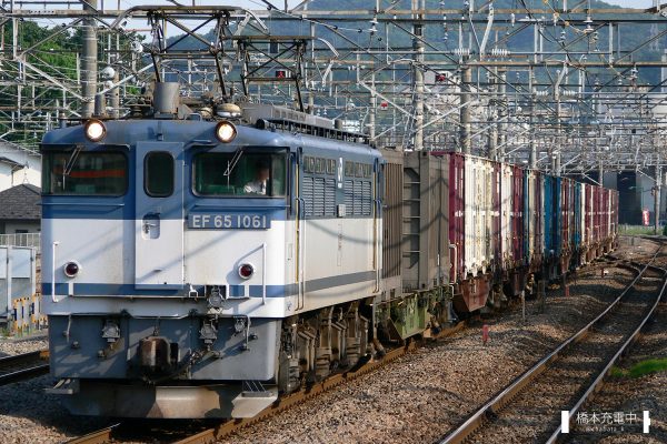EF65形電気機関車 EF65 1061/2006-05-25 府中本町