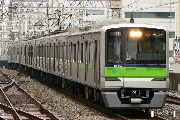 東京都交通局10-300R形 10-350F/2006-08-30 笹塚