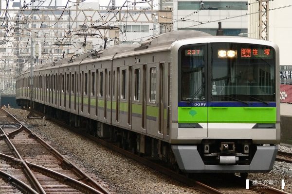 東京都交通局10-300形 10-390F/2006-08-30 笹塚