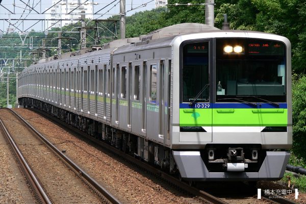 東京都交通局10-300R形 10-320F/2008-07-11 南大沢 橋本方10-329